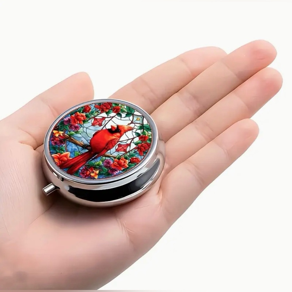 Cardinal Round Pill Organizer 3-Compartment Compact Pill Case New - Picture 7 of 10